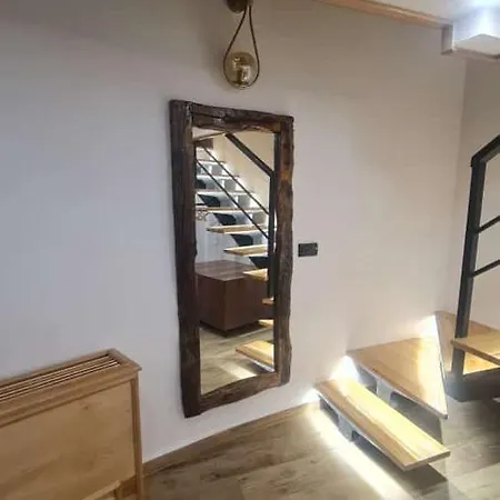 Pensión Bujtina Gjyshi Ilo *