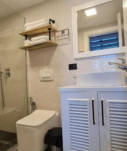 Bujtina Gjyshi Ilo 4* Tushemisht