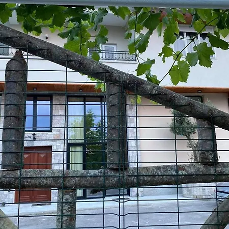 Penzion Bujtina Gjyshi Ilo