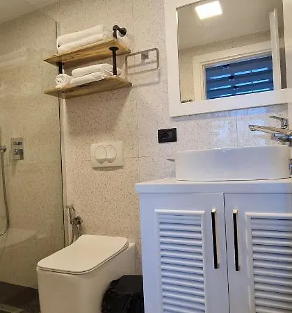 Bujtina Gjyshi Ilo 4* Tushemisht