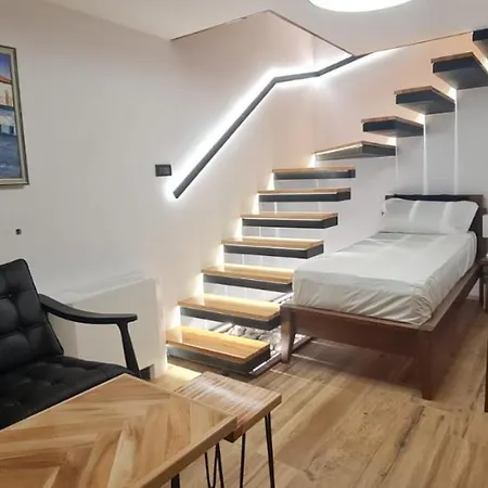 Guest house Bujtina Gjyshi Ilo *