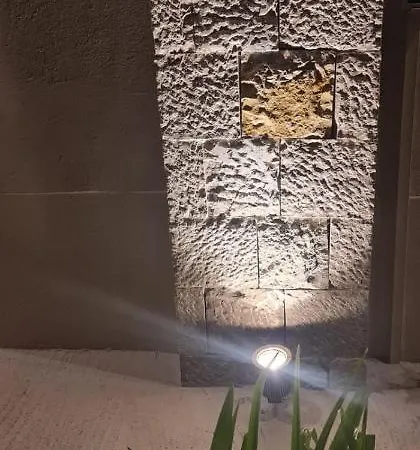 Bujtina Gjyshi Ilo